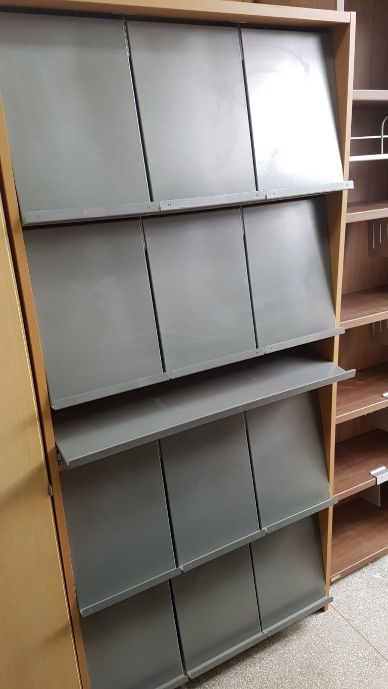 사물함겸 잡지꽃이